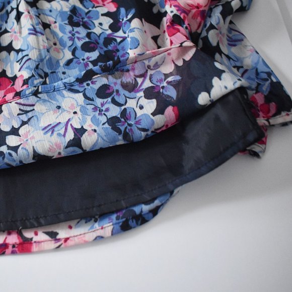 Janie and Jack Floral Pintuck Blouse Toddler Girl size 4 - Picture 7 of 9